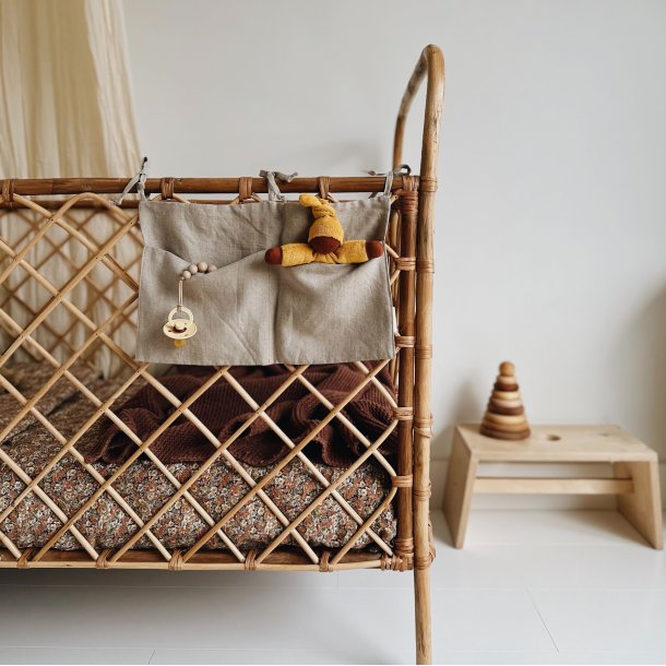 Pine Cone - Bed Pocket - Linen